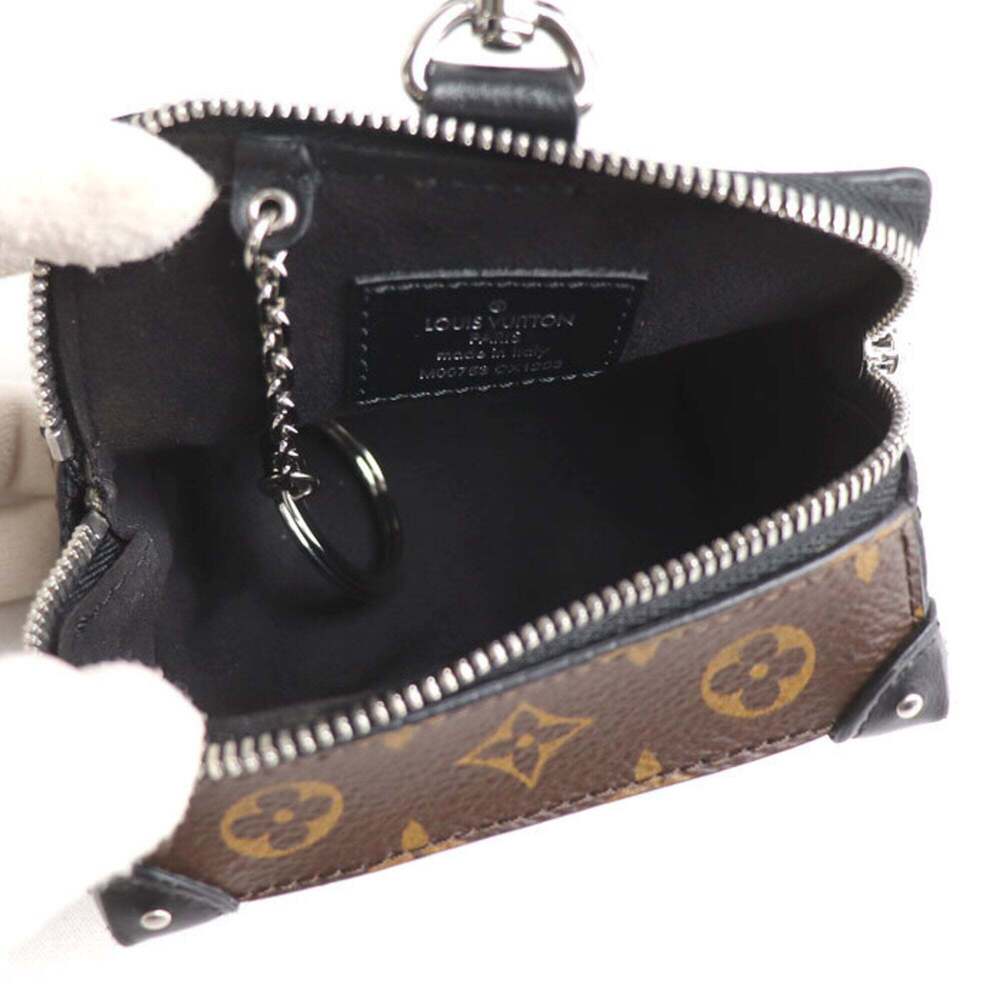 LOUIS VUITTON Brown Monogram Pouch - Picture 4 of 7
